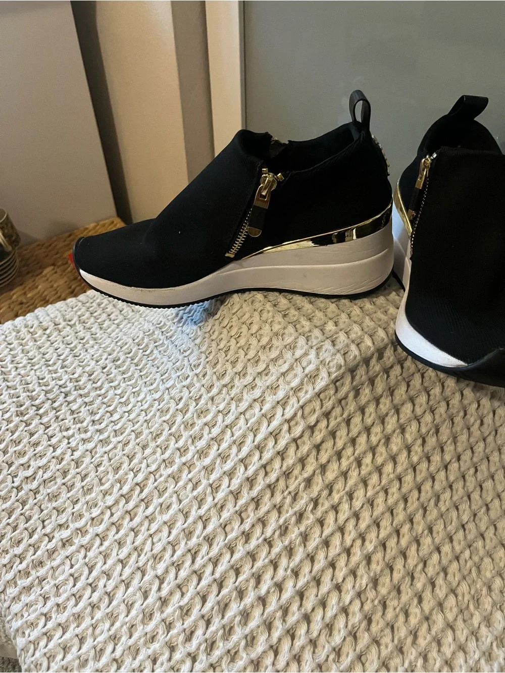 Dkny sleek black